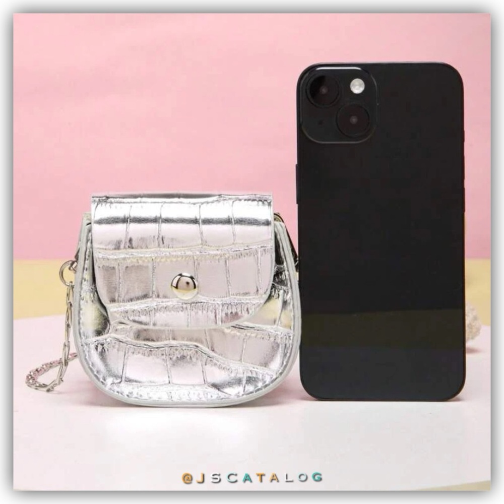 NEW Silver Leather Crossbody Coin Purse Bag - Picture 3 of 9